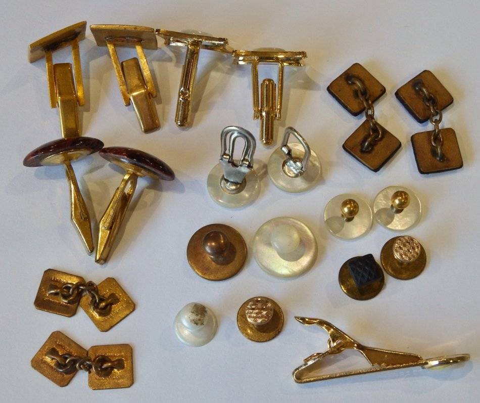 Unieke Antieke Lot of vintage cufflinks and collar studs (Powered by CubeCart)